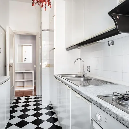 Daire Sunny Flat Near Borghese *