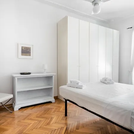 Daire Sunny Flat Near Borghese *