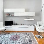 דירה Sunny Flat Near Borghese