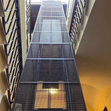 Sunny Flat Near Borghese דירה רומא